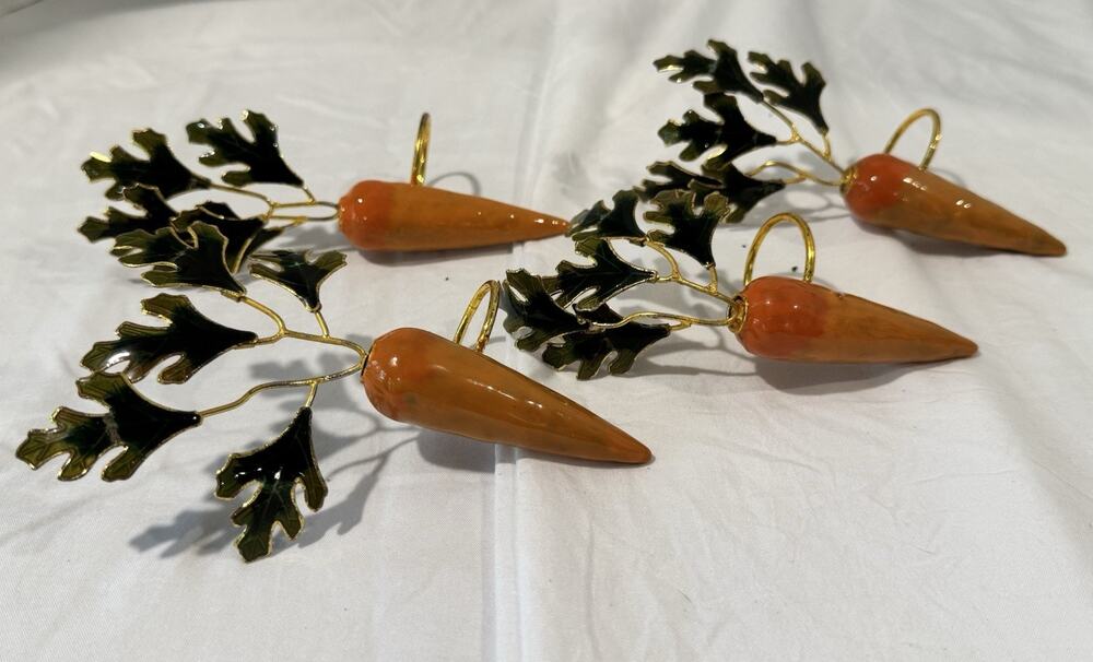 Metal Painted Enamel Carrot Napkin Rings Set of 4 Table Decor